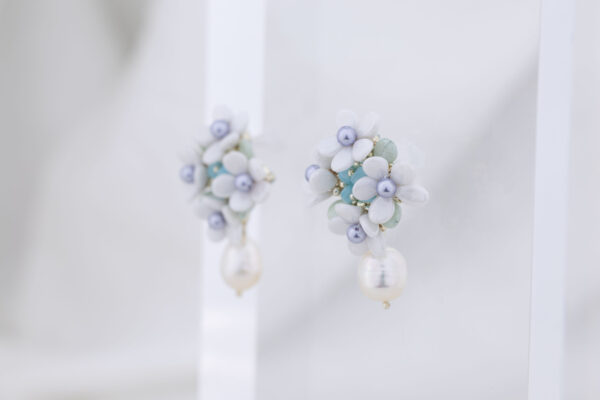 Forever Bloom with Pearls - White & Blue - Image 2