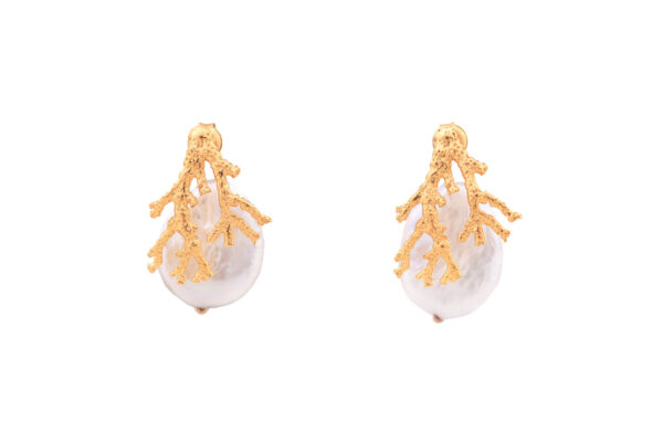 coral branch gold earrings with special pearl, elegant earrings designed by oana savu, earrings that will draw attention due to its special design