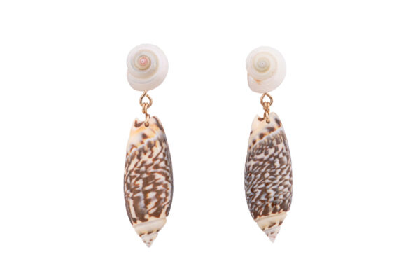 long shells earrings with a unique oana savu design makes an amazing jewelry with a rare and expensive taste