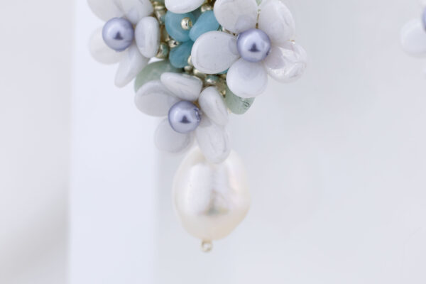 Forever Bloom with Pearls - White & Blue - Image 4