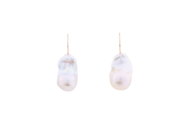 baroque pearls earring on 14 gold-filled set, with natural baroque natural pearls, elegant earrings perfect for special occasions, concert outfits, elegant jewellery or special gift idea